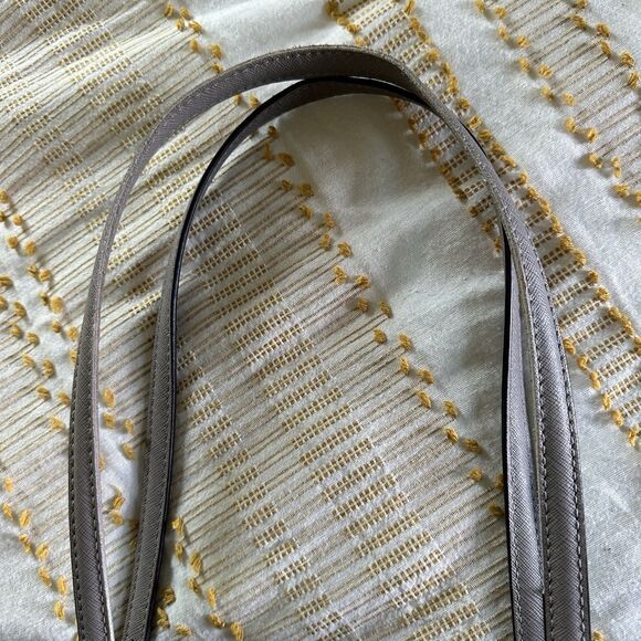 Michael Kors Jet Set Travel Micro-Stud Pearl Grey Saffiano Leather Tote Handbag - Picture 11 of 15